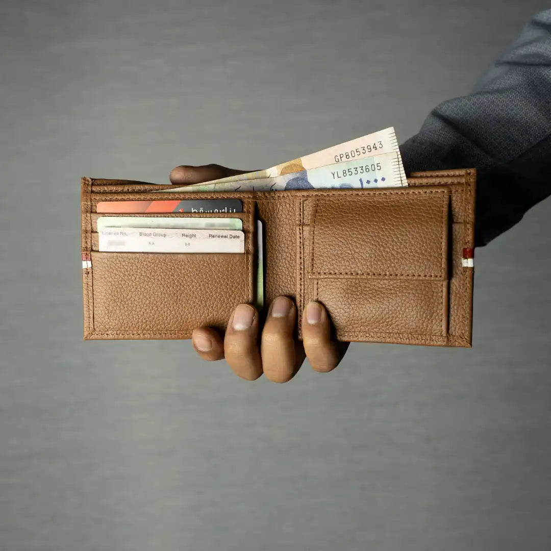 Bifold wallet pakistan