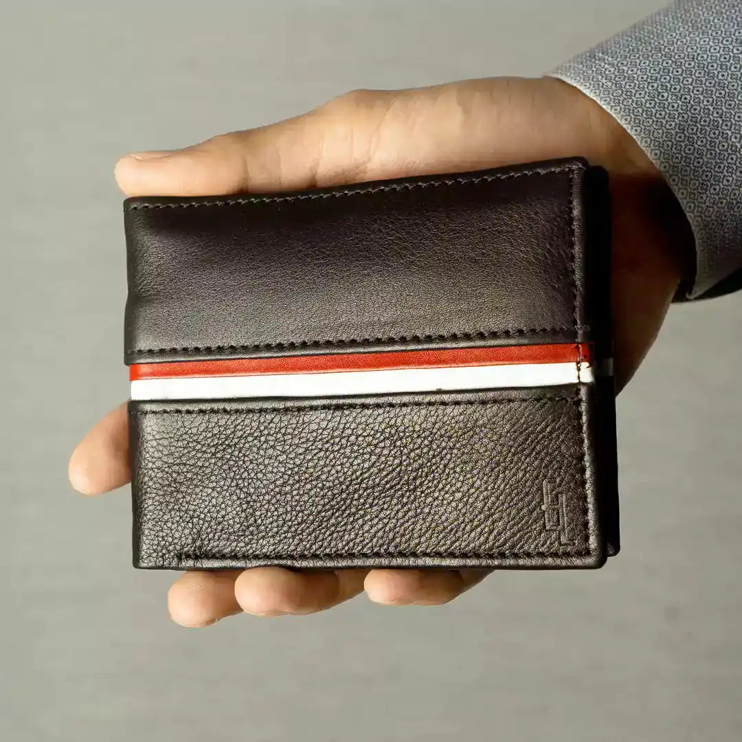 Bifold wallet pakistan