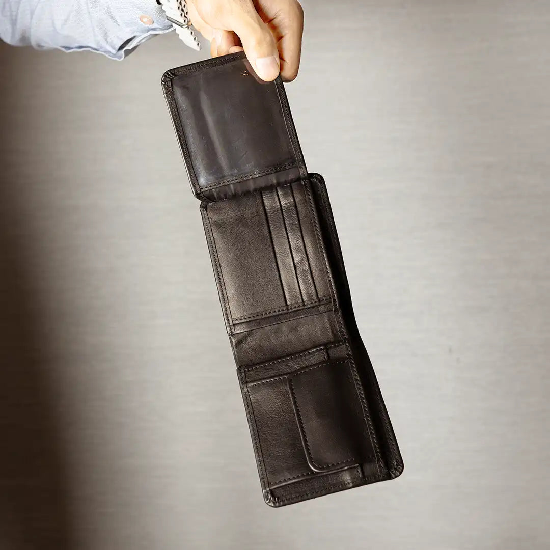 best leather wallets in pakistan