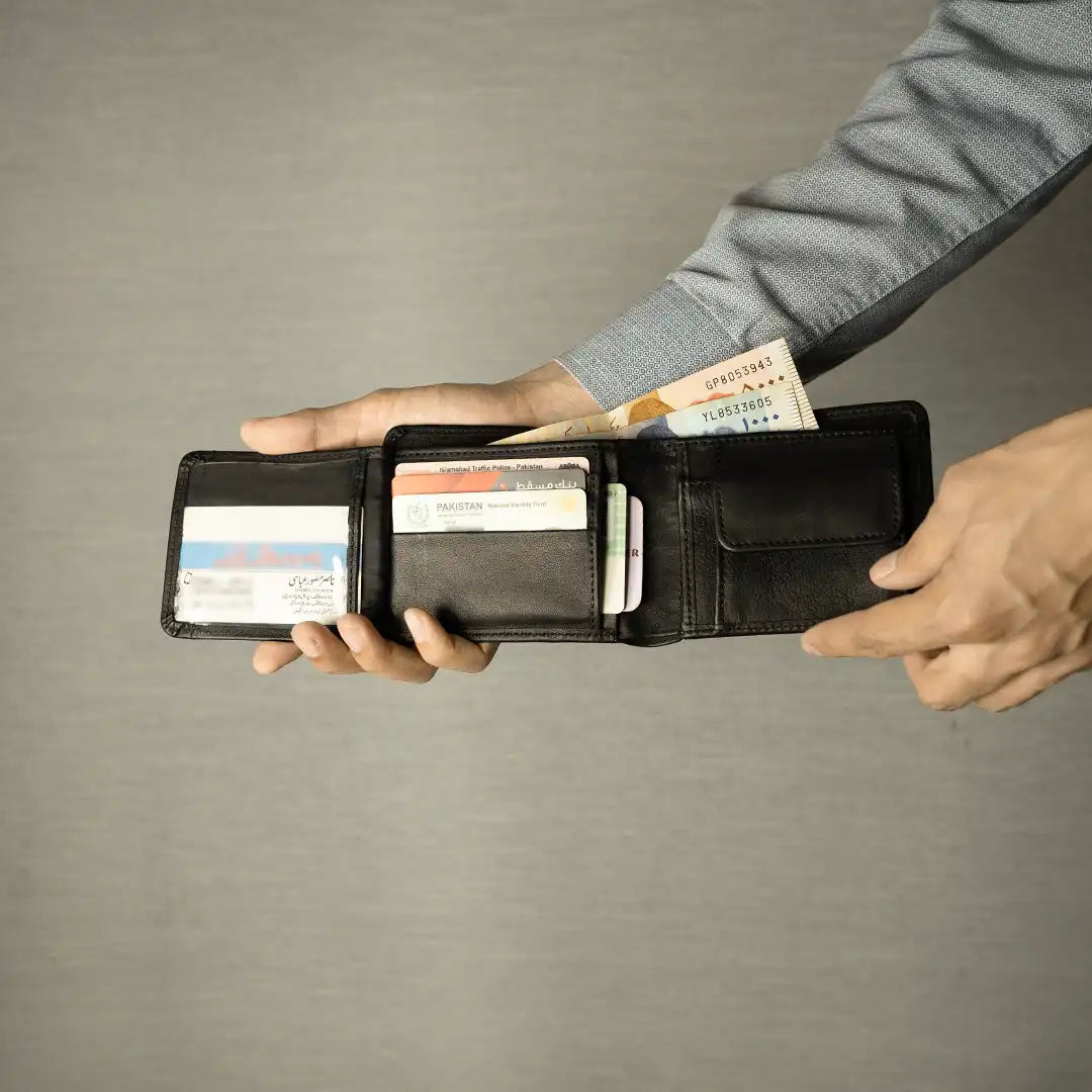 gracious tripfold leather wallet