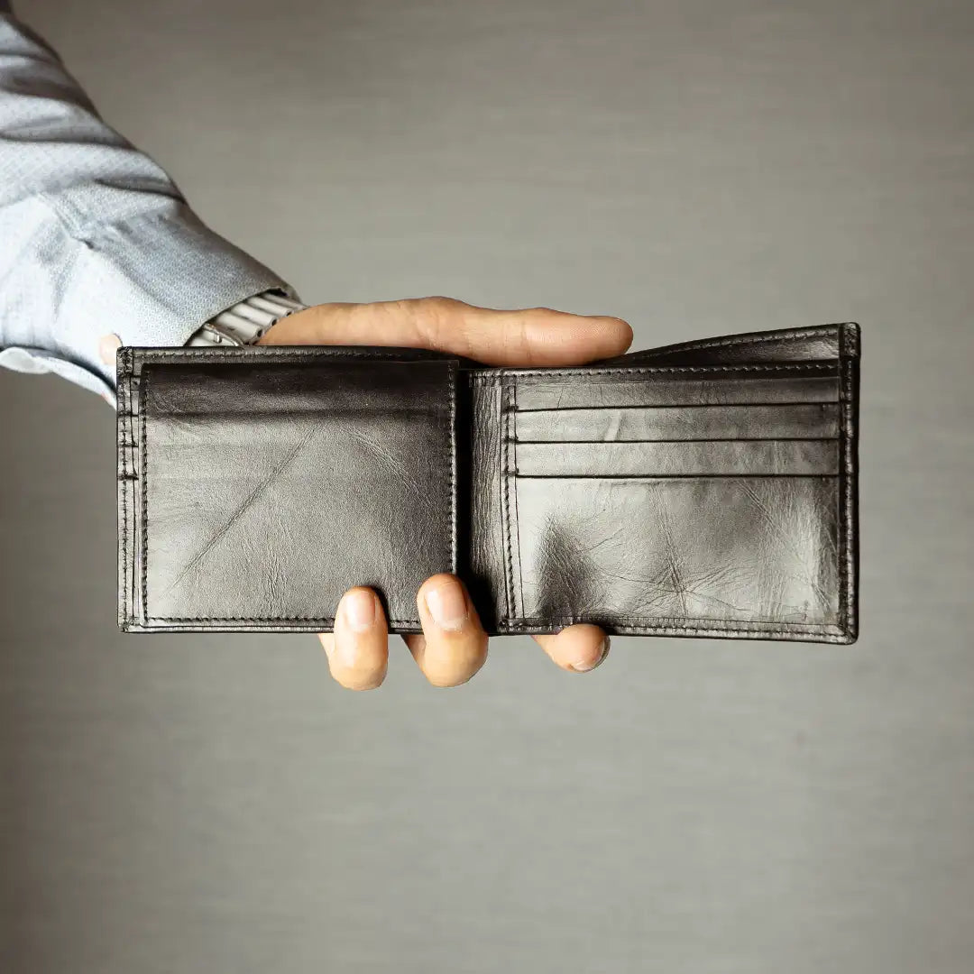Handmade Leather Bifold Wallet pakistan