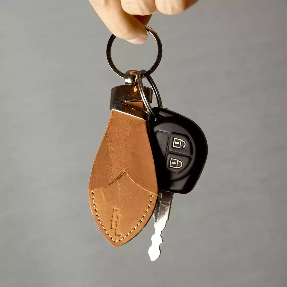 Single Keychain Buy Single Keychain Holders in Pakistan - Eligo Leather